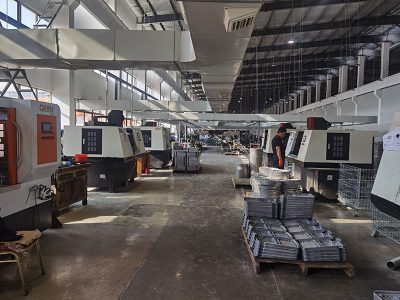 dan arweiniad tai gwag ysgafn